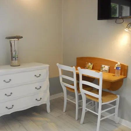 Logis Le Relais Du Bois Vialotte *